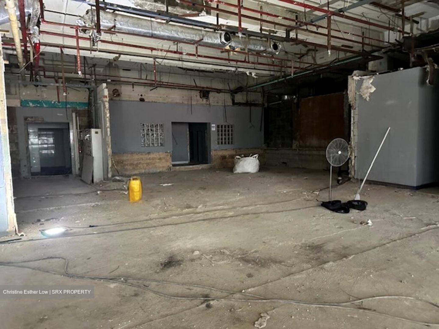 Compassvale Cape (D19), Retail #570036051